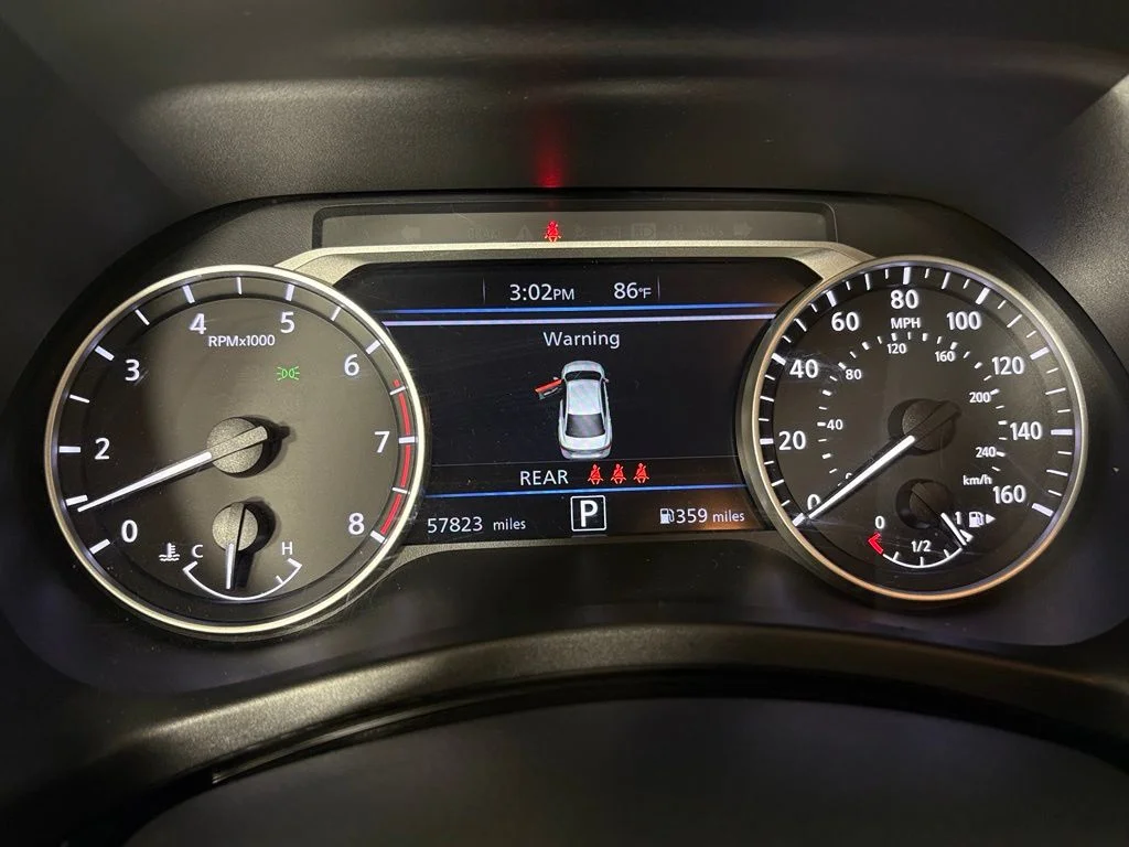 Used 2024 Gray Nissan SV image 22