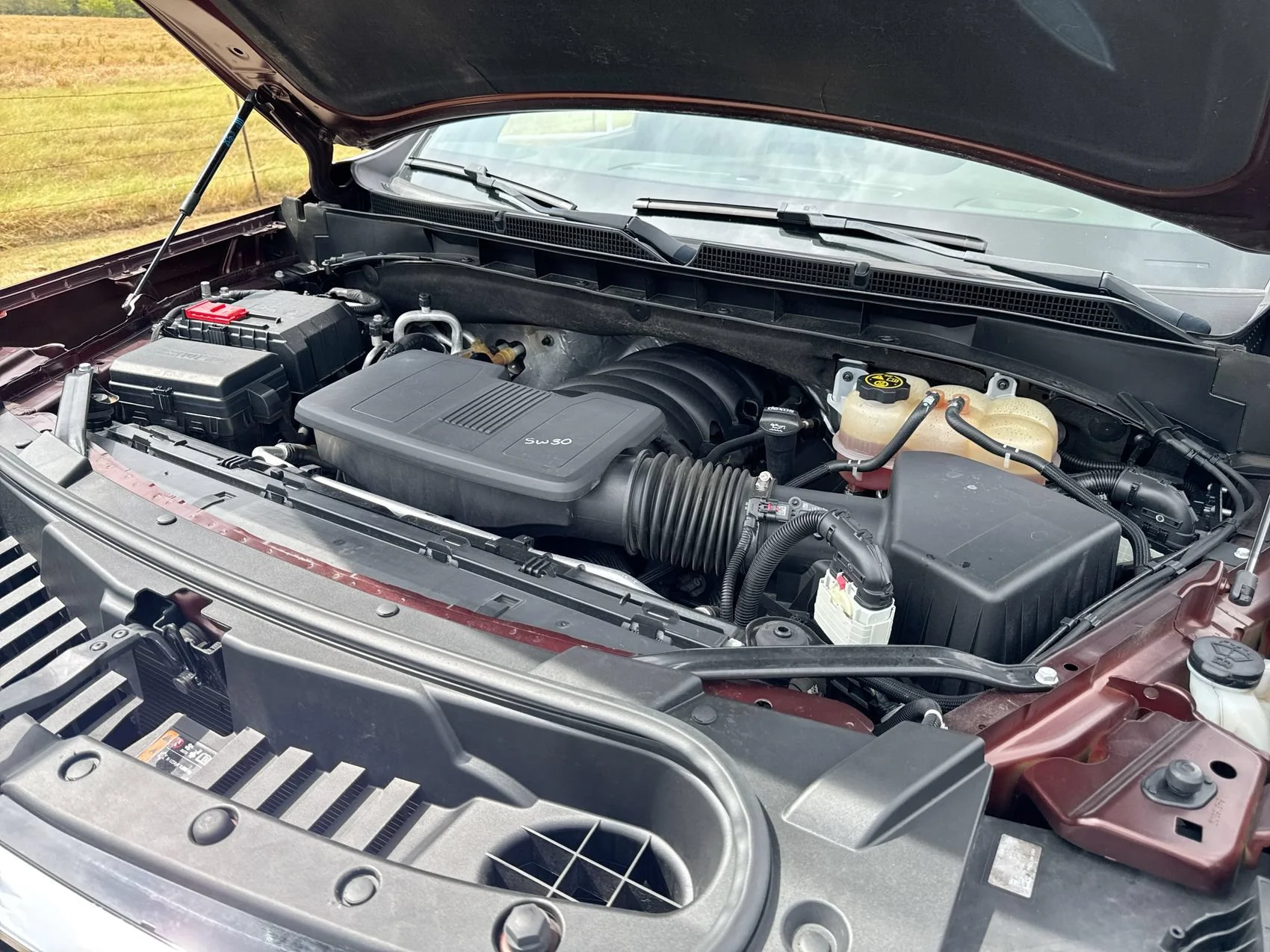 2023 GMC Yukon SLT - Photo 26