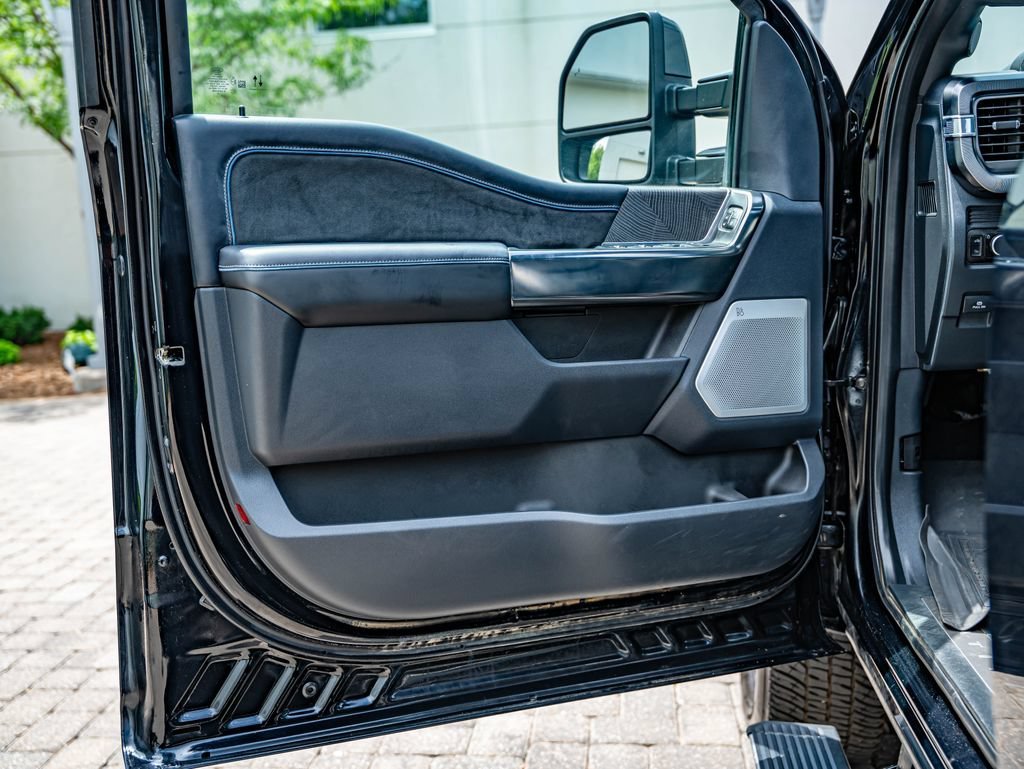 Used 2025 Black Ford Platinum image 19