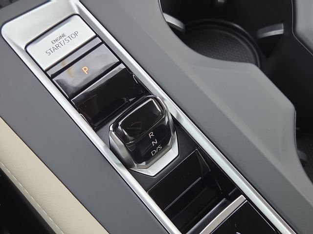 New 2026 Opal White Pearl Volkswagen 2.0T SE image 13