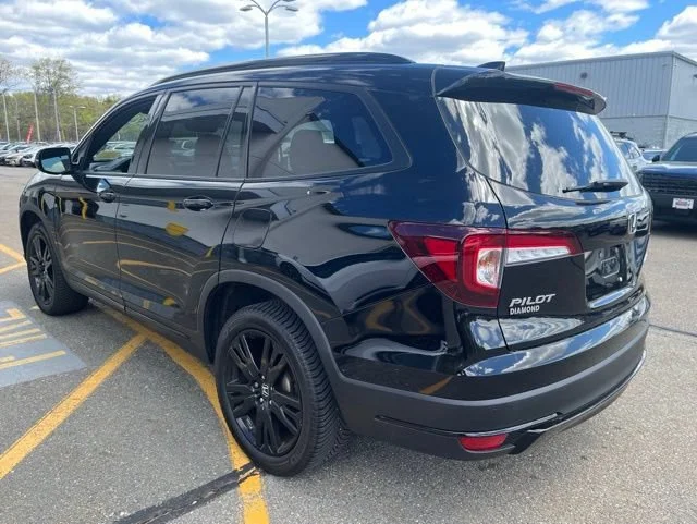 Certified Used 2020 Black Honda Black Edition image 5