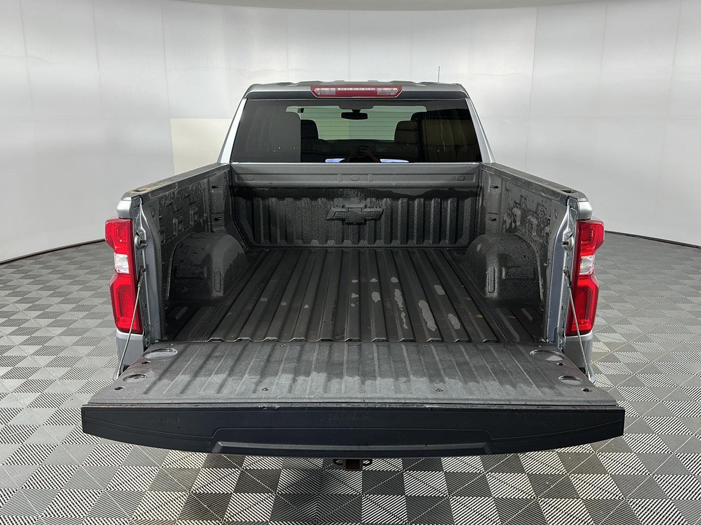 Used 2021 Steel Metallic Chevrolet RST image 26