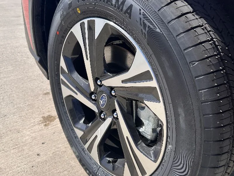 New 2026 LITHIUM RED PEARL Subaru Premium image 9