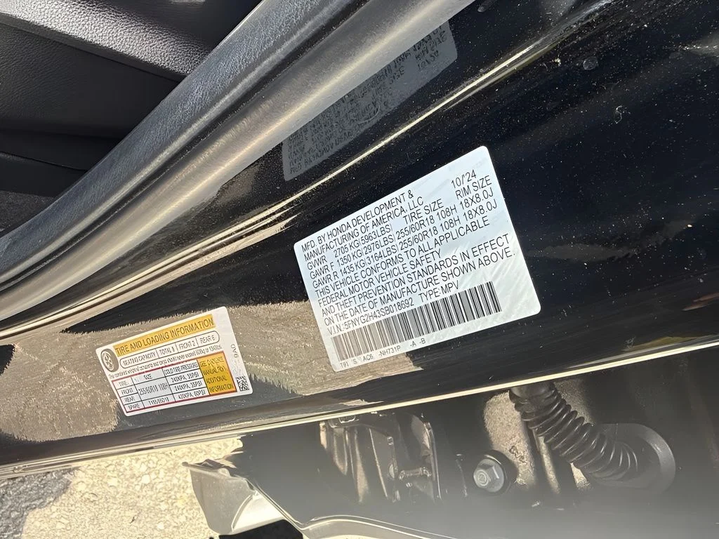 Used 2025 Black Honda EX-L image 36