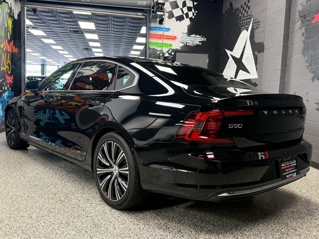 2024 Volvo S90 Plus photo 3