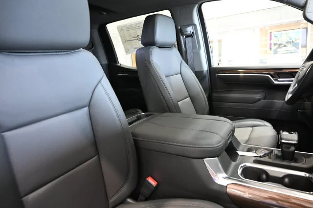 2026 Chevrolet Silverado 1500 LT Trail Boss - Photo 9