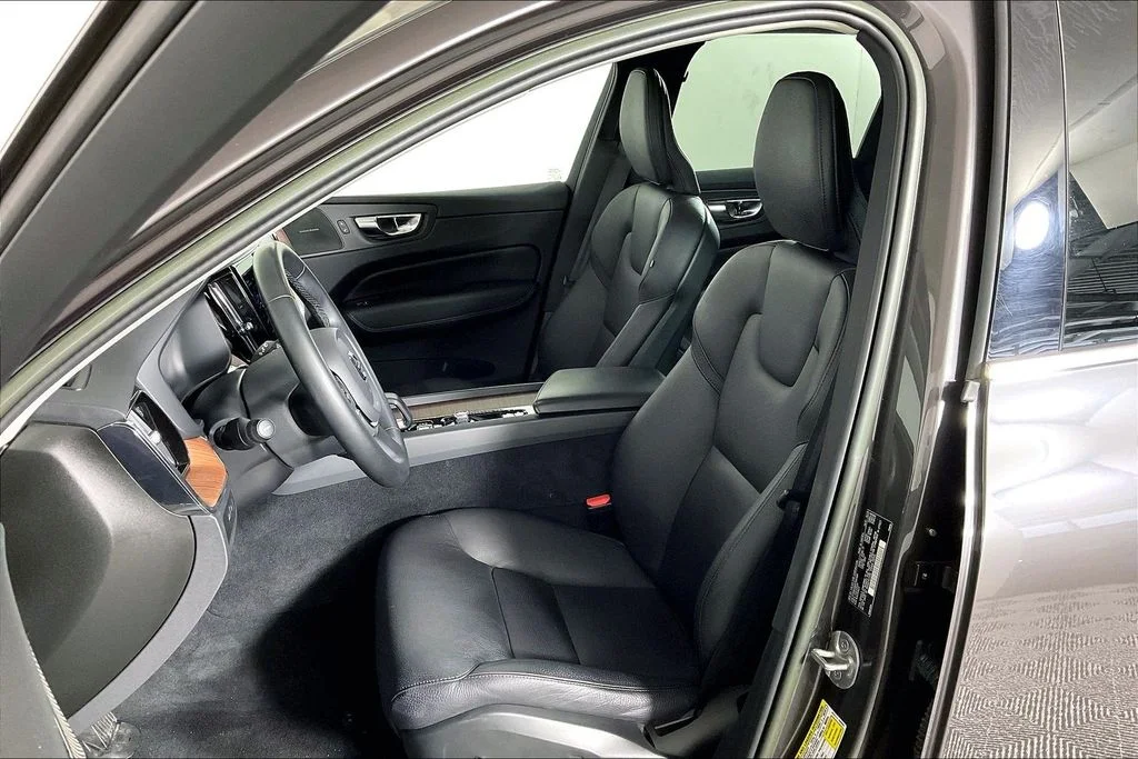 Certified Used 2023 Gray Volvo T8 Plus Bright Theme image 24