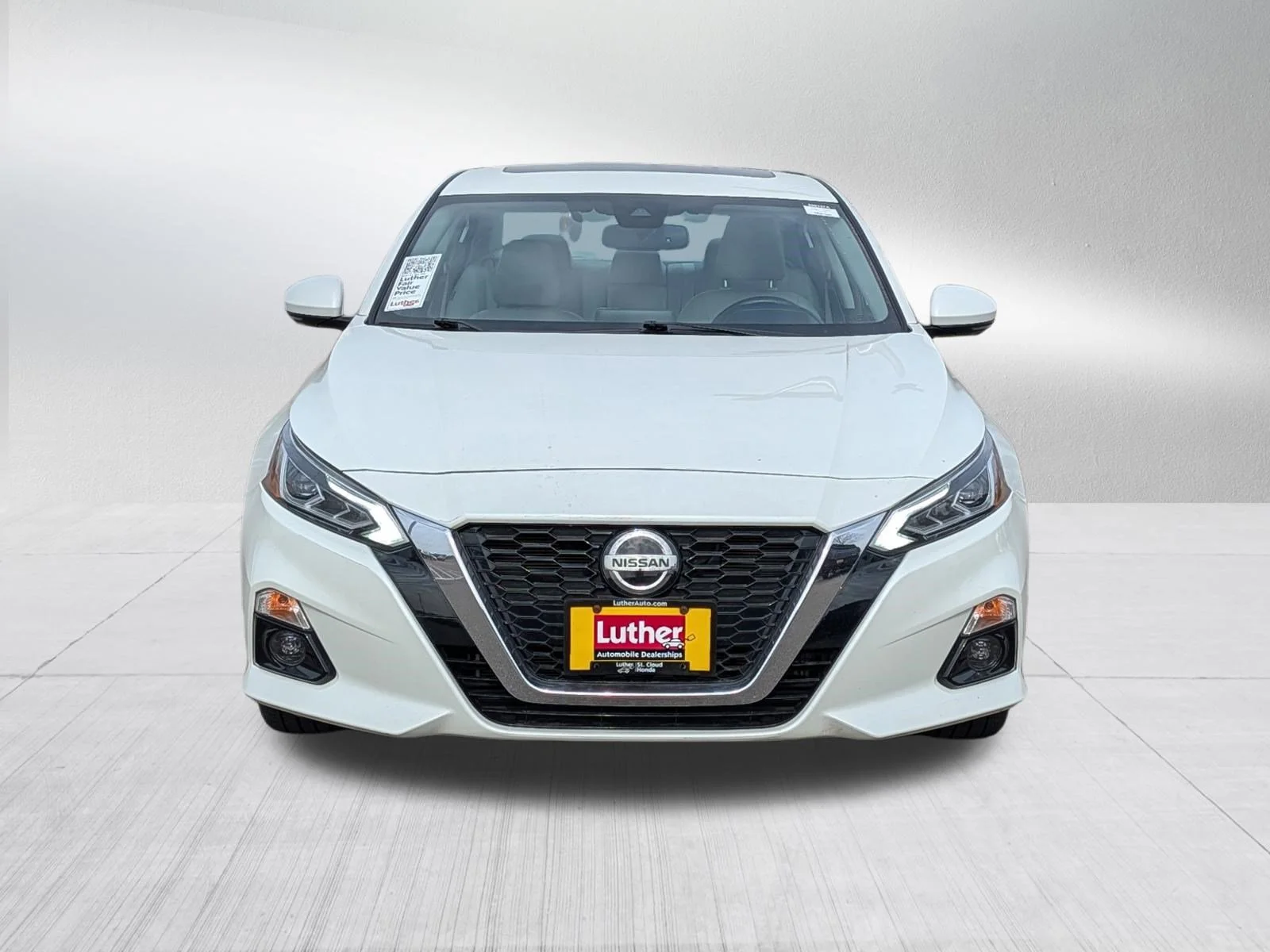 Used 2020 Nissan Altima Platinum with VIN 1N4BL4FW5LN323590 for sale in Waite Park, Minnesota