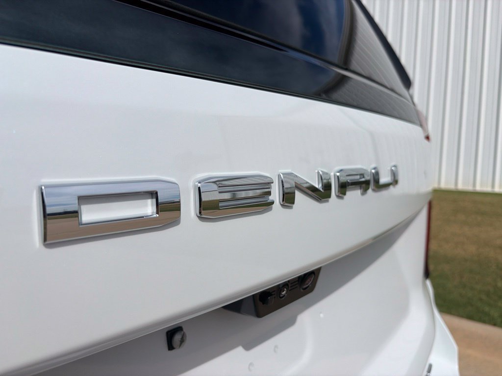 New 2026 Glacier White Tricoat GMC Denali Ultimate image 8