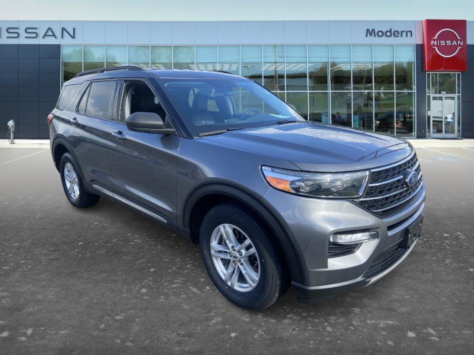 Used 2022 Gray Metallic Ford XLT image 3