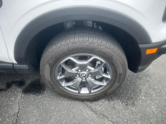 Certified Used 2022 Oxford White Ford Badlands image 4