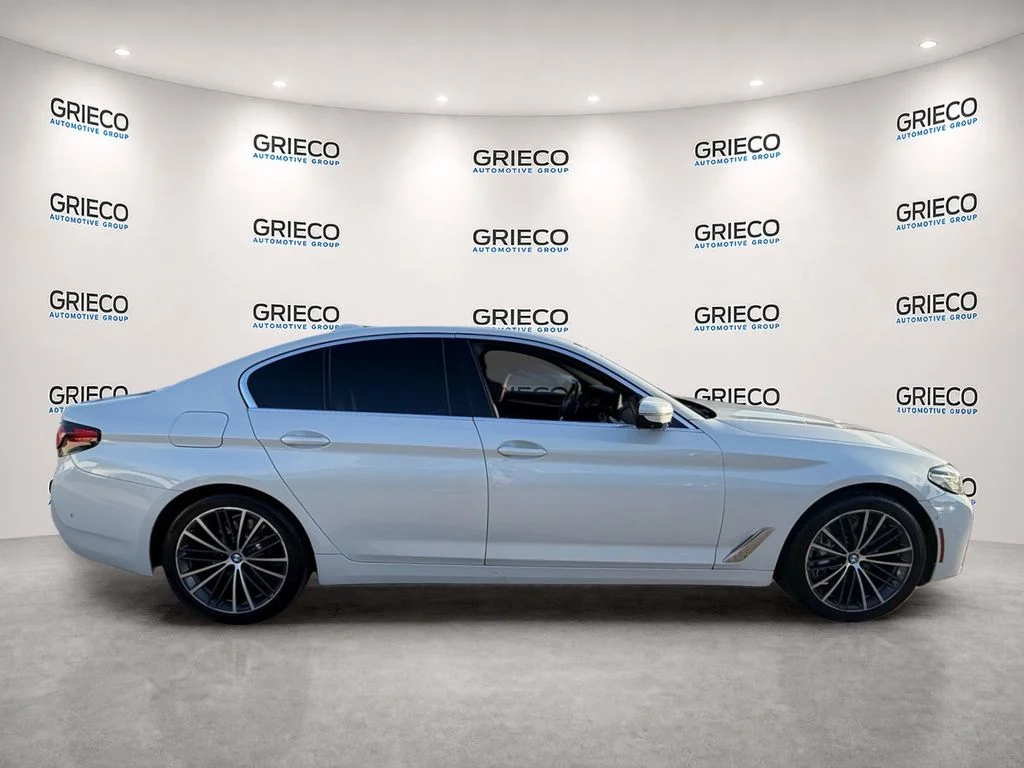 Used 2021 Mineral White Metallic BMW 540i image 8