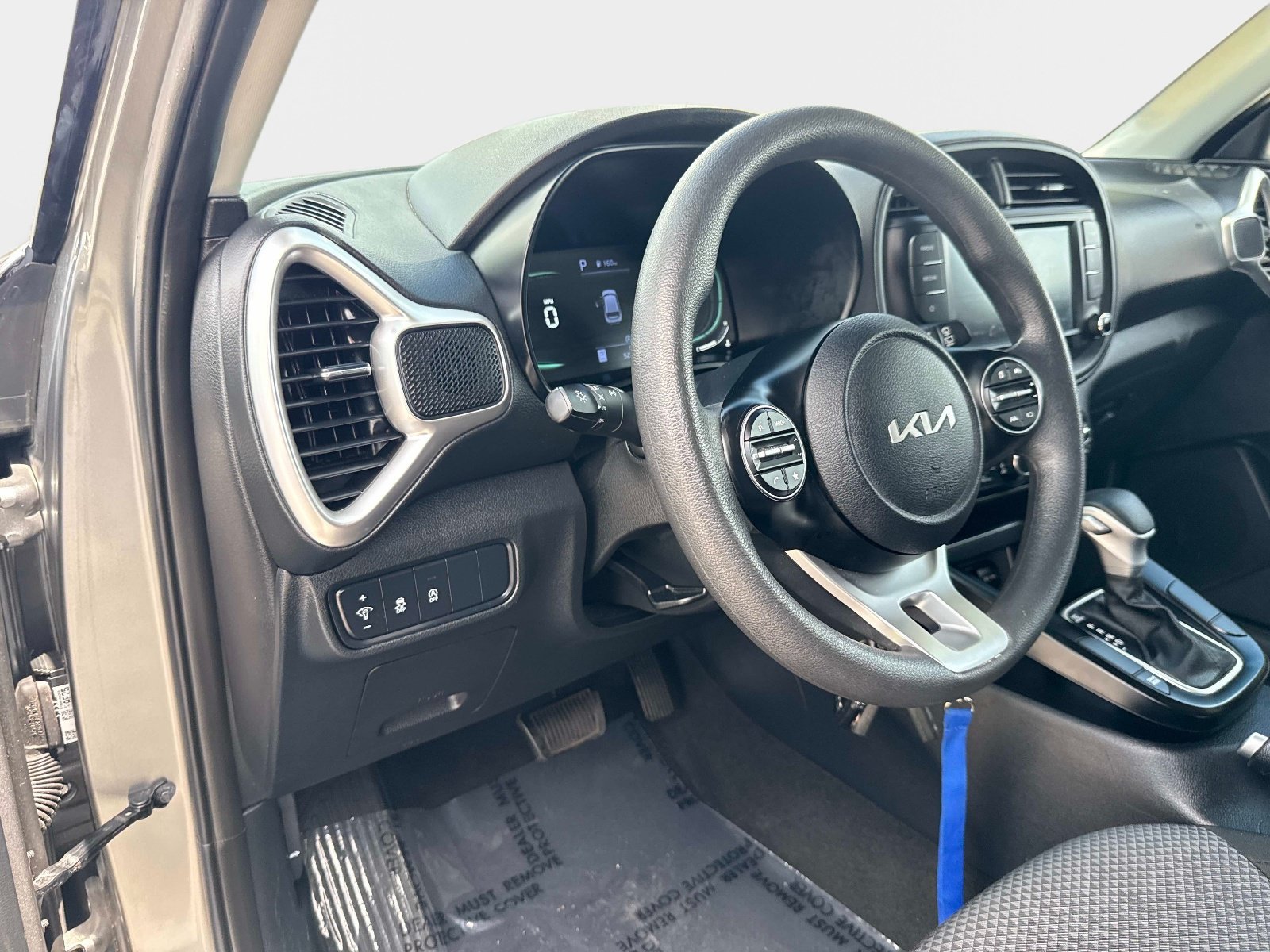 Used 2024 Steel Gray Kia LX image 18
