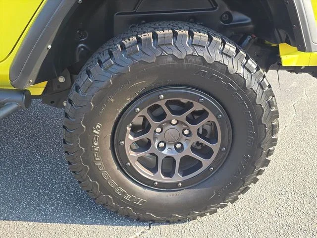 Used 2023  Jeep Rubicon image 33