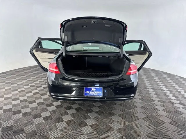 Used 2019 Black Buick Essence image 18