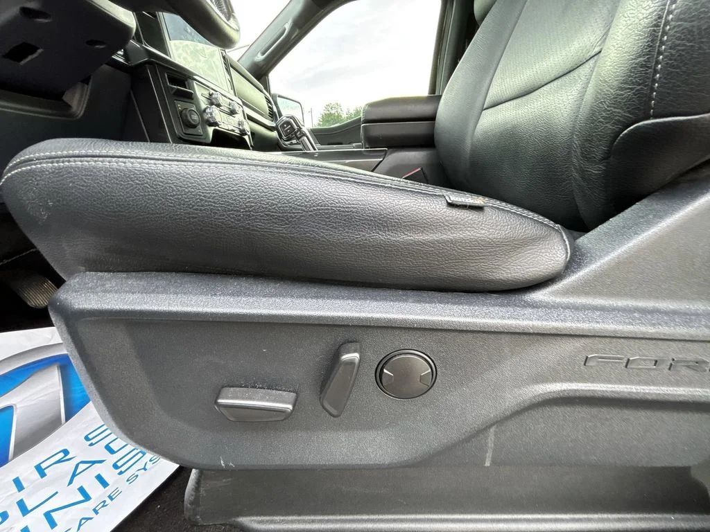 Used 2022 Black Ford XLT image 14