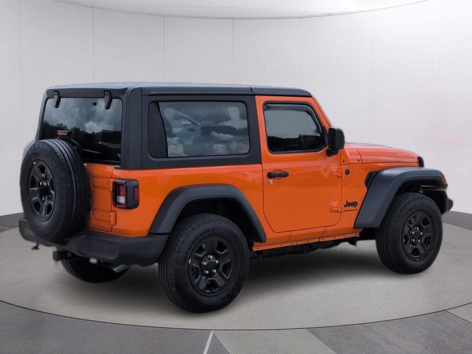 Used 2025 Joose Jeep Sport image 6