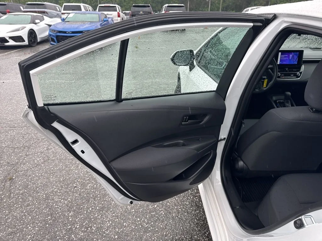 Used 2025 White Toyota LE image 24