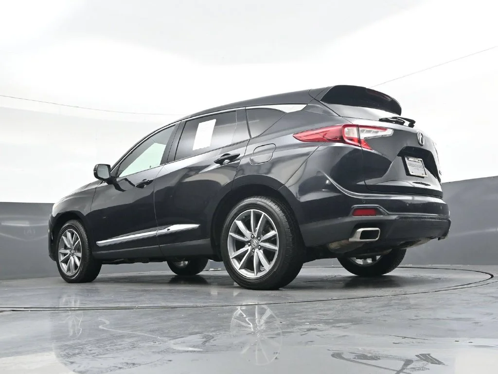 Used 2023  Acura Technology Package image 37