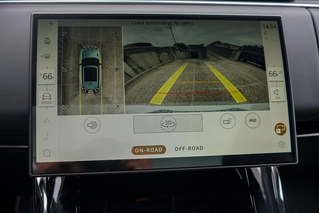New 2026 White Land Rover Dynamic SE image 14