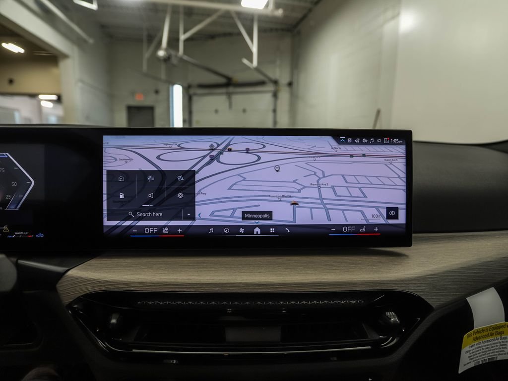 2025 BMW 3 Series 330i - Photo 14