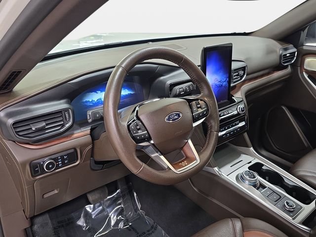 Used 2023 White Ford King Ranch image 16