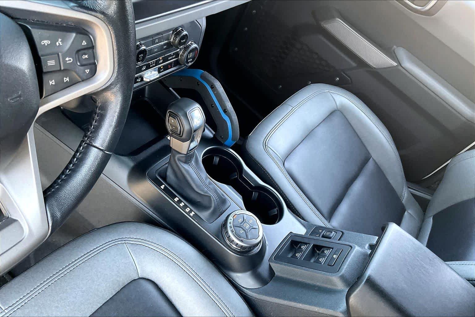 Used 2023 Oxford White Ford Black Diamond image 16