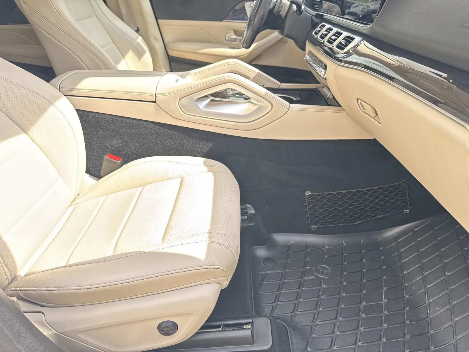 Used 2021 White Mercedes-Benz GLE 450 image 8