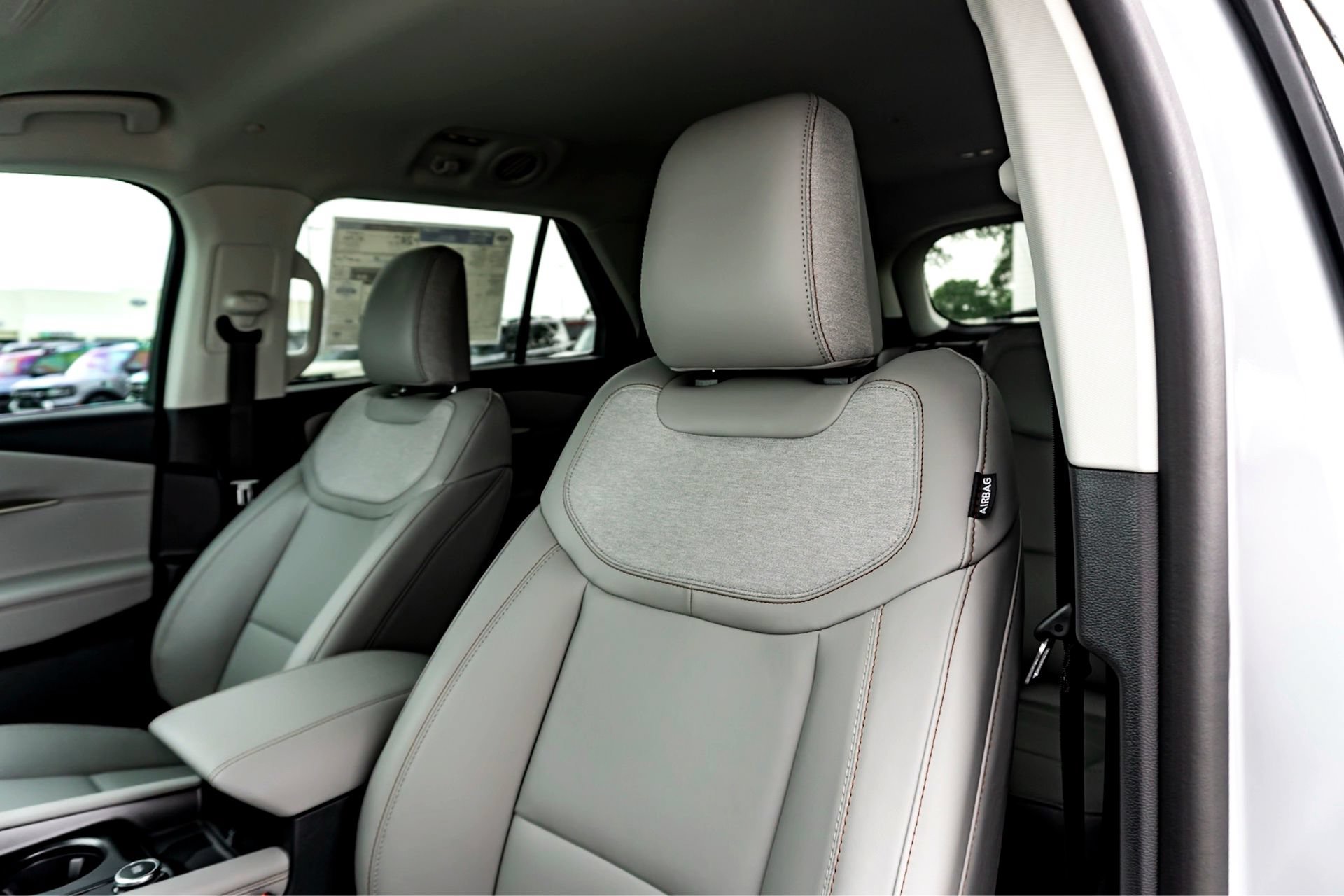 New 2026 Space White Metallic Ford Active image 9