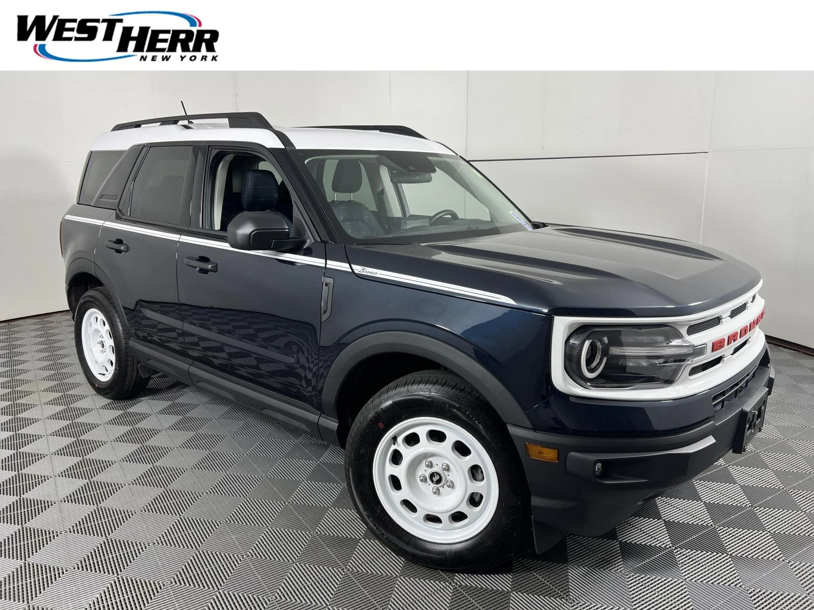 Used 2023 Alto Blue Metallic Tinted Clearcoat Ford Heritage image 1