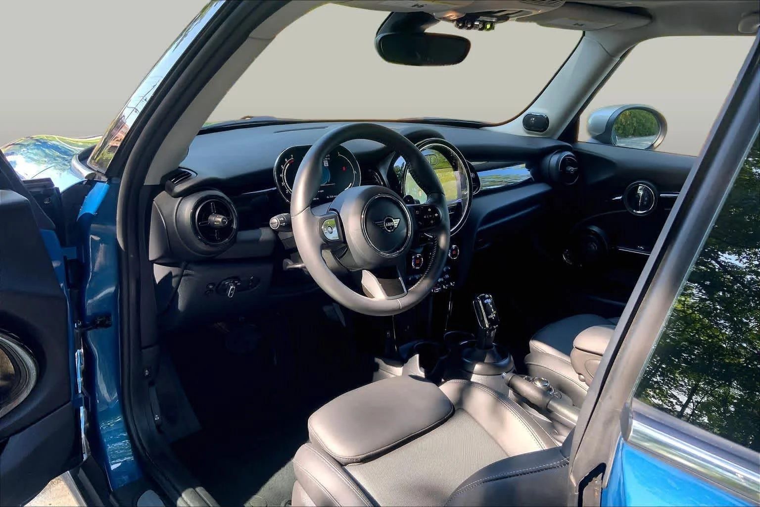 Certified Used 2024 Island Blue Metallic MINI Cooper S image 17