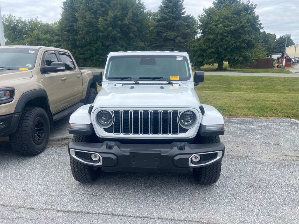 Used 2026 Bright White Clearcoat Jeep Sahara image 2
