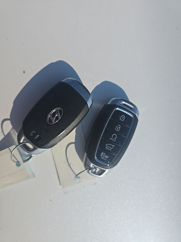 Used 2020 White Hyundai SEL image 7