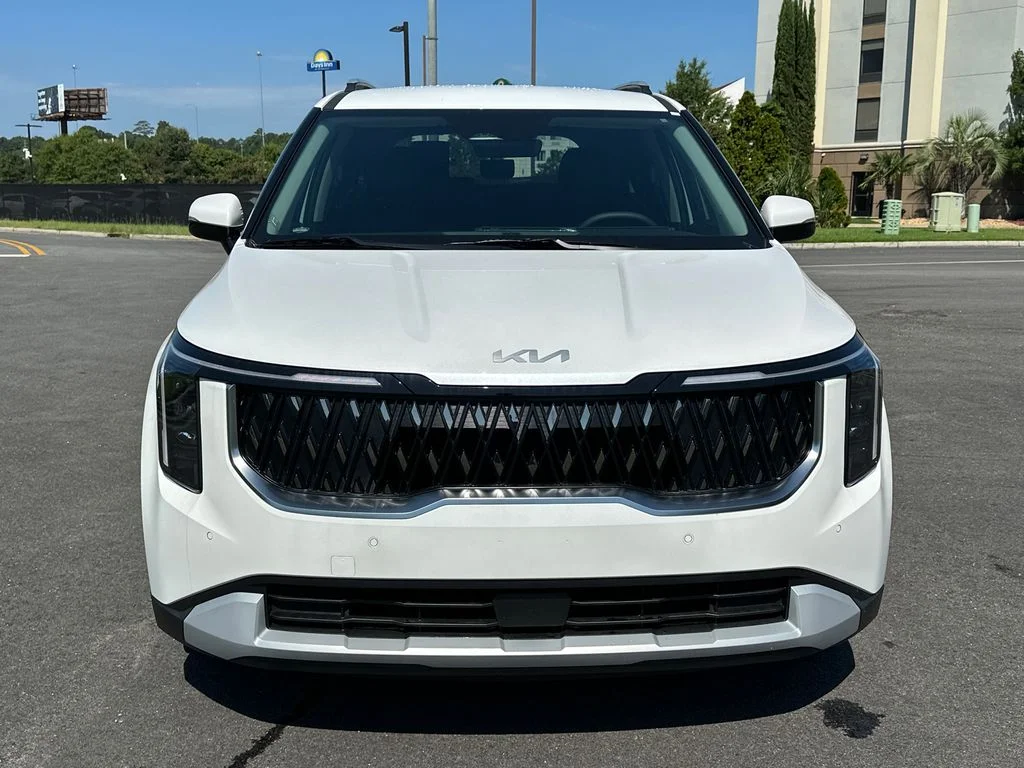 New 2027 White Kia EX image 2