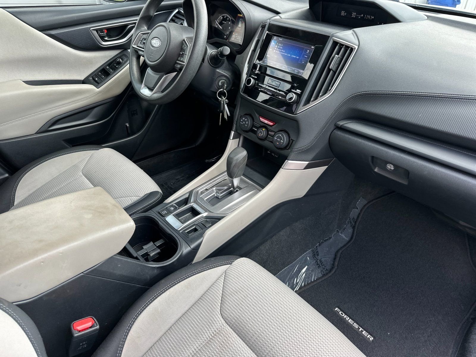 Used 2022 Green Subaru Base image 16