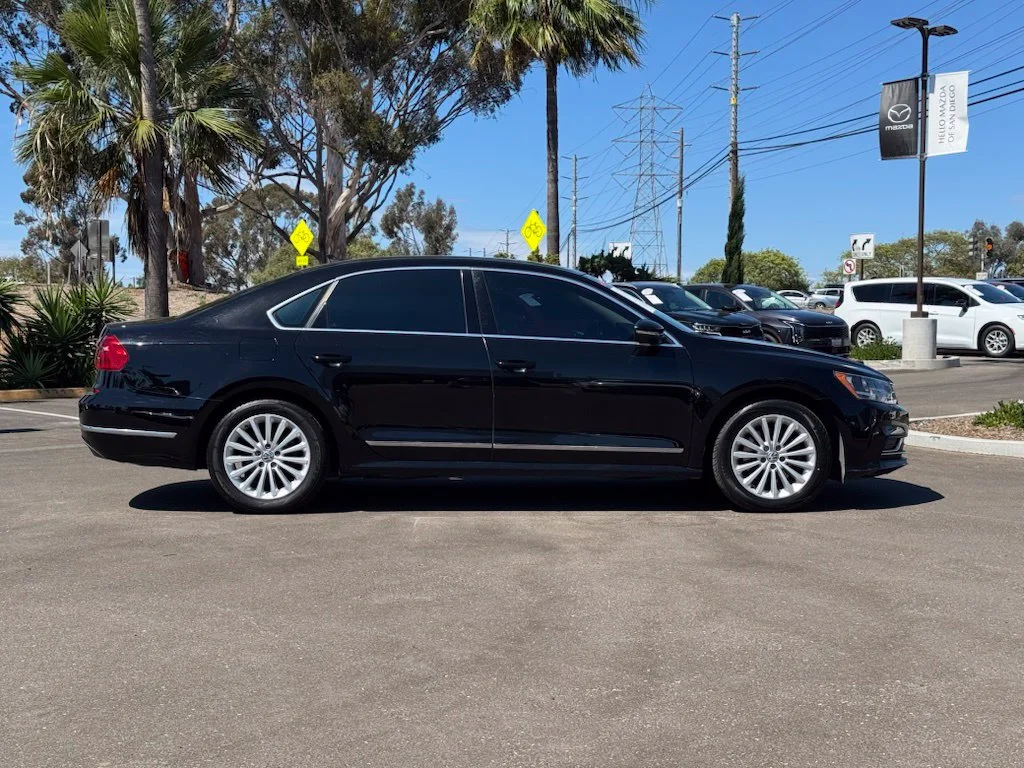 Used 2016 Black Volkswagen 1.8T SE image 30