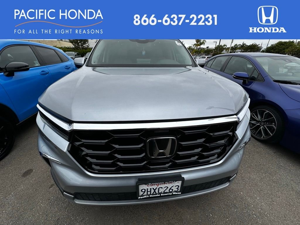 2023 Honda Pilot Touring 2WD's photo