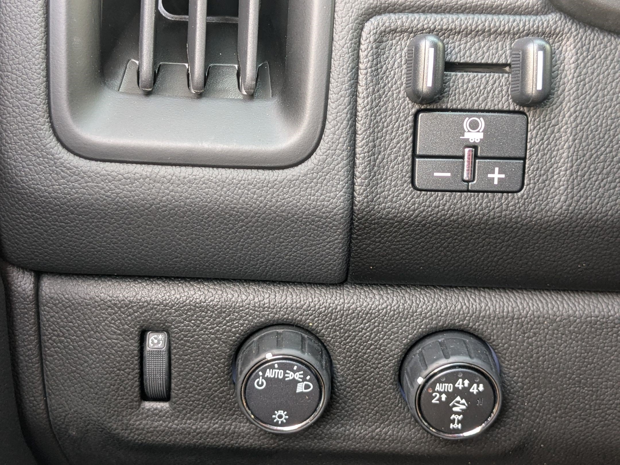 Used 2022 Black Chevrolet 4WD ZR2 image 20