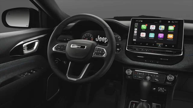 New 2026 Diamond Black Crystal Pearl-Coat Exterior Paint Jeep Latitude image 33
