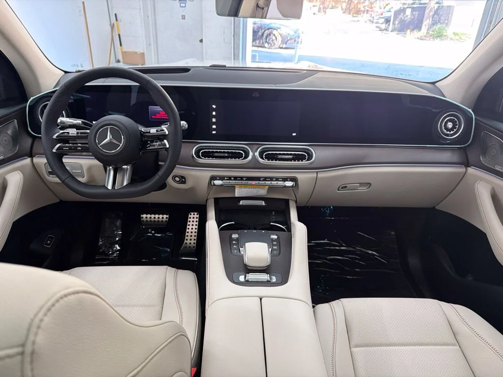 New 2027 White Mercedes-Benz GLS 450 image 25