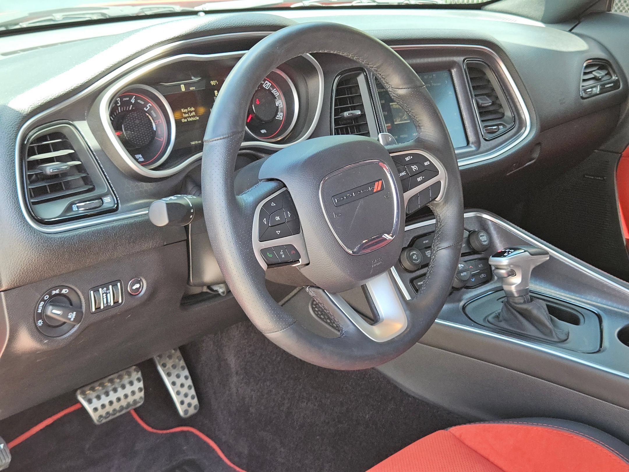 Used 2016 Torred Clearcoat Dodge 392 Hemi Scat Pack Shaker image 10