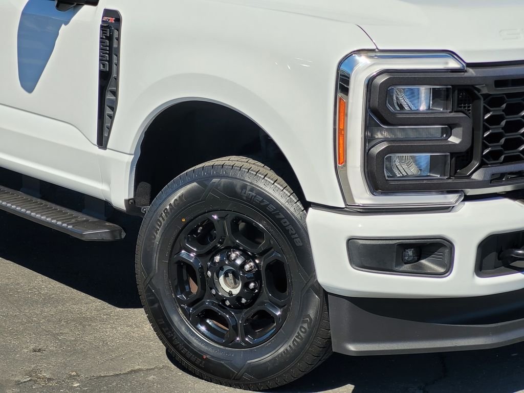 Used 2023 White Ford XL image 9