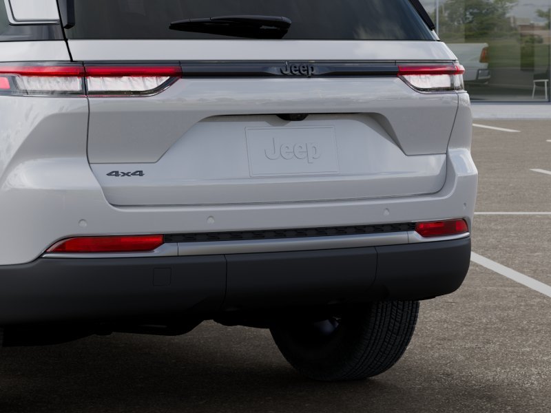 New 2026 Bright White Clear-Coat Exterior Paint Jeep Altitude image 39