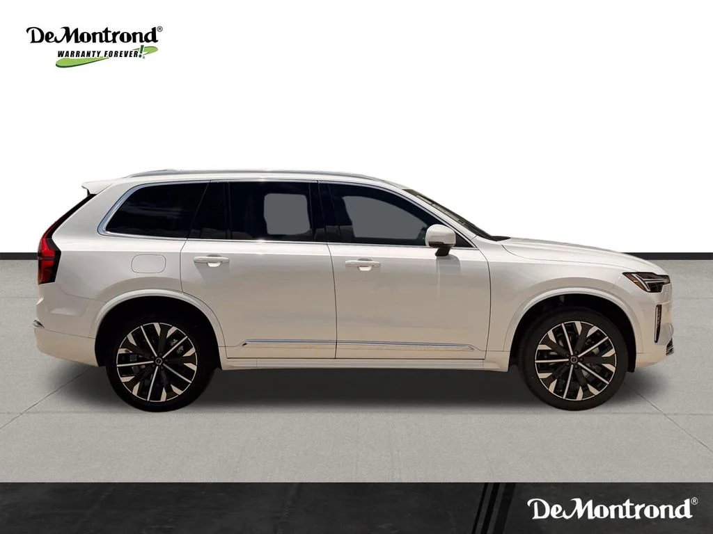 New 2026 Crystal White Volvo Core image 4