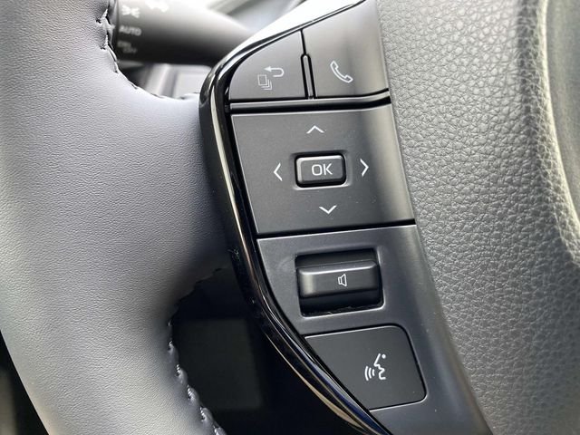 2026 Toyota Prius XLE - Photo 14