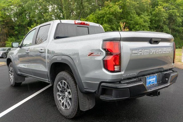 Used 2023 Gray Chevrolet Z71 image 8