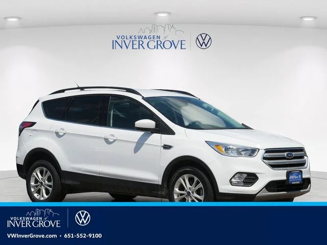 Used 2018 White Ford SE image 1
