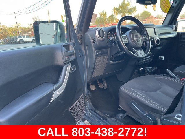 Used 2016 Black Jeep Unlimited Rubicon image 4