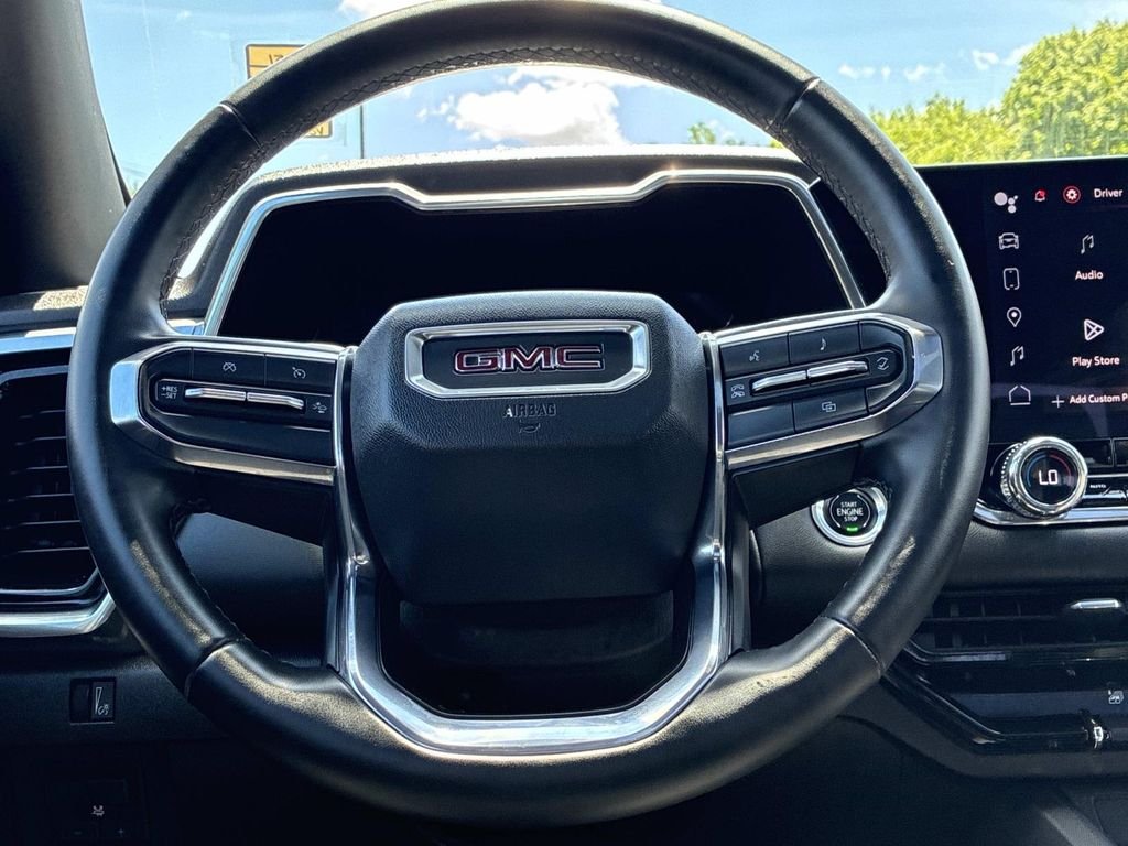 Used 2023 Black GMC Elevation image 17