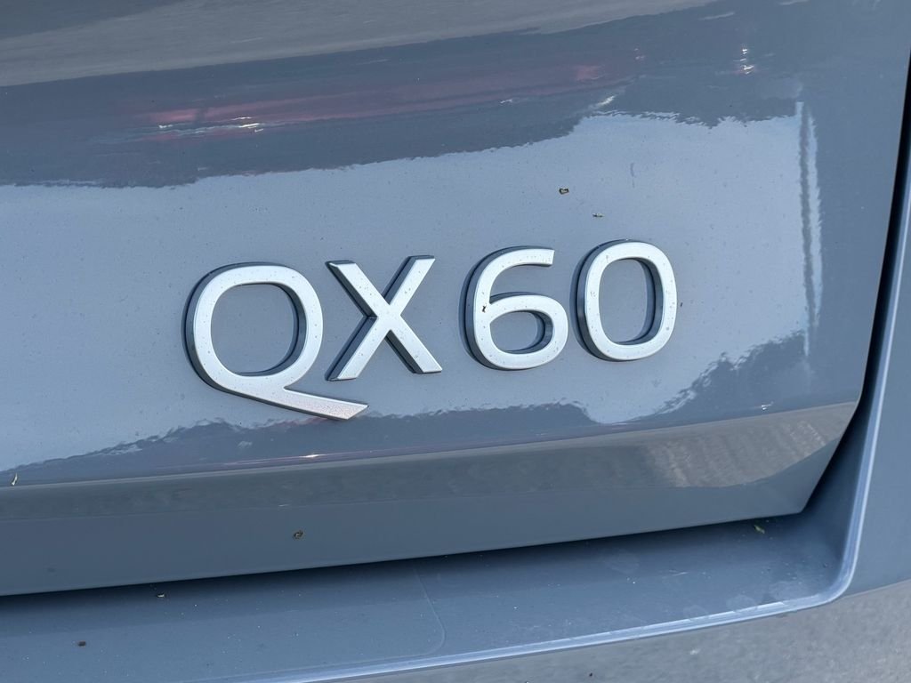 New 2027 HARBOR GRAY INFINITI Luxe FWD image 9